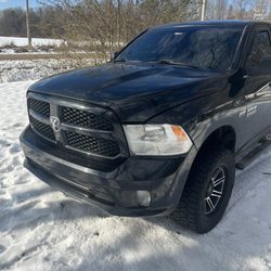 Ram Auto Glass