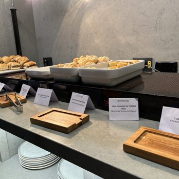 Espacio Banco Safra - Local bites - Airport Lounges Near Me - Cumbica, SP