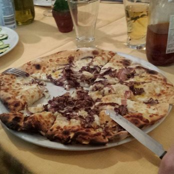 Luna Rossa - Pizza al radicchio. - Pizza Near Me - Buccinasco, Michigan