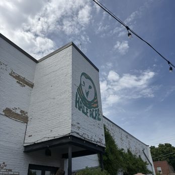Half Acre Beer - Outdoor patio - Breweries Near Me - Chicago, Illinois