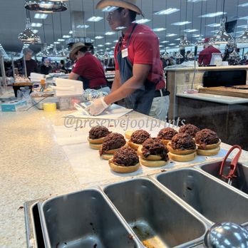 Buc-ee’s - BBQ Sandwiches! #buceesrockingham #buceesmtcrawford #buceesvirginia #preservefootprints - Gas Stations Near Me - Mount Crawford, Virginia