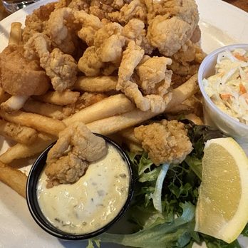 Fathoms Bar & Grille - Scallop and clam plate - Seafood Near Me - New Bedford, Massachusetts Fathoms Bar & Grille - Scallop and clam plate - Seafood Near Me - New Bedford, Massachusetts