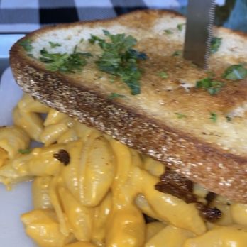 Sweet Lou's Bistro - Movie star - Wine Bars Near Me - Schuylerville, New York