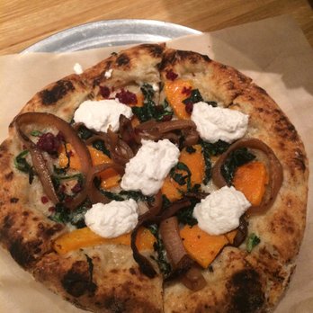 True Food Kitchen - Butternut squash pizza! Yum - Vegetarian Near Me - Pasadena, California True Food Kitchen - Butternut squash pizza! Yum - Vegetarian Near Me - Pasadena, California