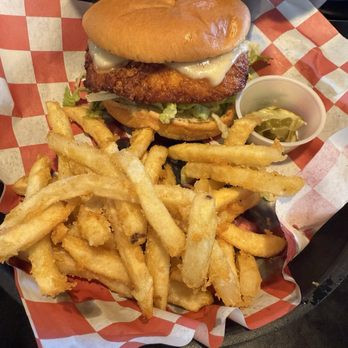 Lumpy's Diner - Fried chicken sandwich with fries - Diners Near Me - Antioch, California
