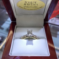 Fortune Jewelers - The start of a new chapter... and my fiancé's engagement ring!