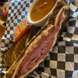 Rueben with the cabbage roll soup Rueben with the cabbage roll soup