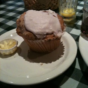 Mimi's Cafe - Strawberry Shortcake muffin...YUM!!! - Breakfast & Brunch Near Me - Tustin, California