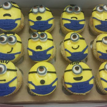Fat Cupcake - Minion cupcakes - Cupcakes Near Me - Oregon City, Oregon