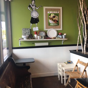 The Trails Eatery - Waiting area - Breakfast & Brunch Near Me - San Diego, California The Trails Eatery - Waiting area - Breakfast & Brunch Near Me - San Diego, California