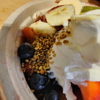 Waffle and Berry - Bee pollen is one of the many super food toppings you can add to your acai bowl - Waffles Near Me - Honolulu, Hawaii