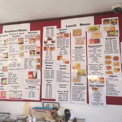 A & M Fried Chicken 2 - I love a menu with pictures!