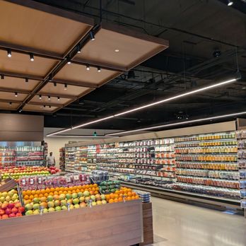 Erewhon Manhattan Beach - Grocery Near Me - Manhattan Beach, California Erewhon Manhattan Beach - Grocery Near Me - Manhattan Beach, California