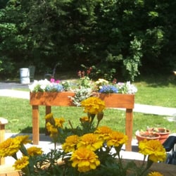 Riverview Healthcare Community - Wheel chair garden