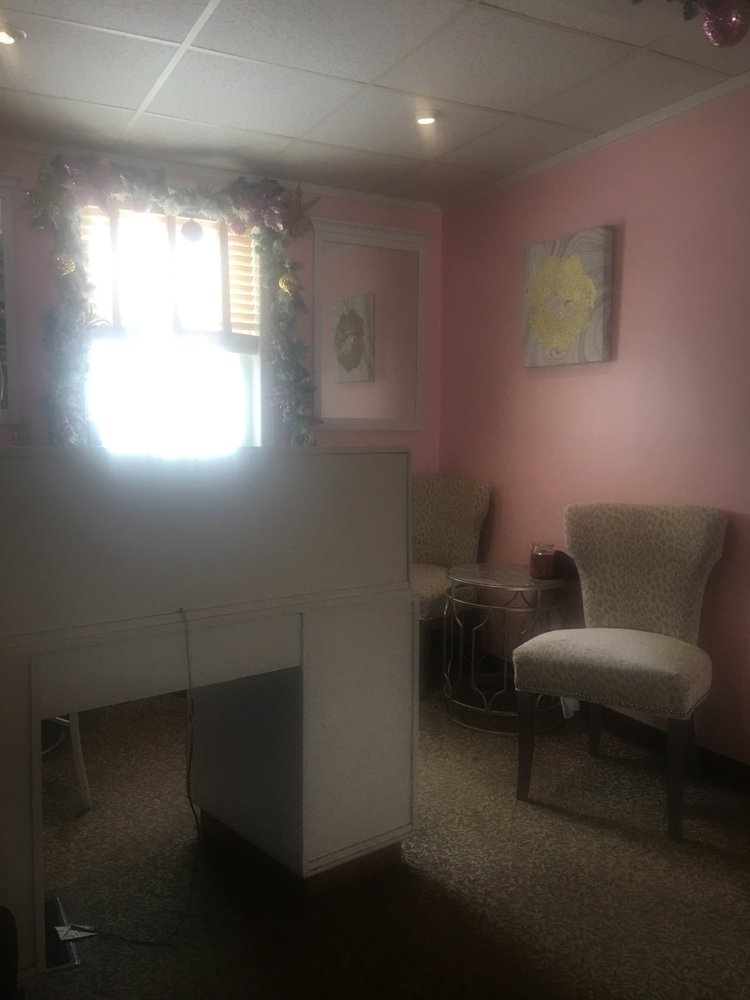 AJ’S SERENDIPITY SALON Updated October 2024 5 South Rd, Templeton