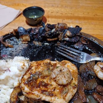 Applebee's Grill + Bar - This is supposed to be chicken and shrimp. - Sports Bars Near Me - Copperas Cove, Texas