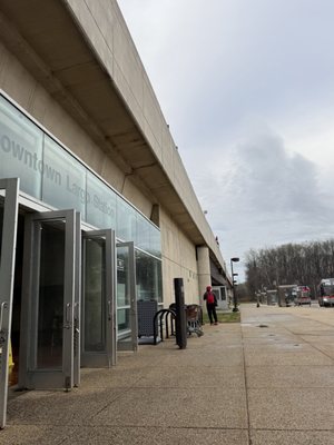 Largo Rd Metro Sign LARGO TOWN CENTER METRO STATION - Updated July 2026 - 23 Photos & 18 ...