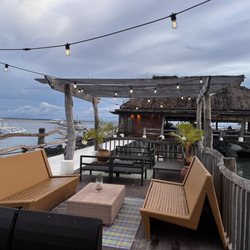 Bluewater Maribago Beach Resort - Outside of oyster bar