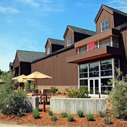 Roth Winery - Front of the tasting room