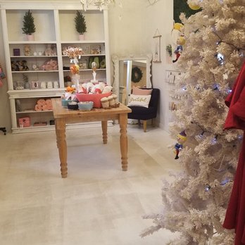 Declaration & Co - Sooo cute inside! - Jewelry Near Me - Saint Augustine, Florida