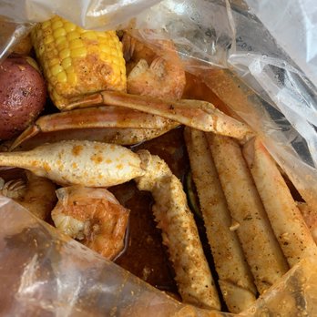 Juicy Seafood Indy - Castleton - Make Your Own Seafood Combo - Seafood Near Me - Indianapolis, Indiana