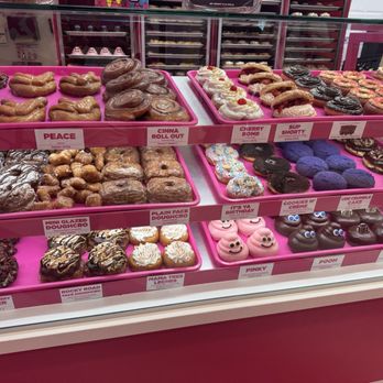 Pinkbox Doughnuts - They had 2 vegan donut options: da blueberry fritter and cookies n crème. - Donuts Near Me - Primm, Nevada Pinkbox Doughnuts - They had 2 vegan donut options: da blueberry fritter and cookies n crème. - Donuts Near Me - Primm, Nevada