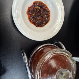 chili sauce and hot sauce