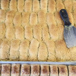 Vreemdelingenmarkt - Middle Eastern desserts