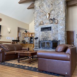 Wyoming High Country Lodge - Dining room fireplace