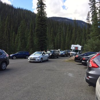 Emerald Lake Lodge - Hotels Near Me - Field, British Columbia