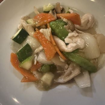 Howard Wang's Preston Hollow - Salad Near Me - Dallas, Texas