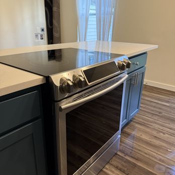 Valentyna Cleaning Services - Home Cleaning Near Me Valentyna Cleaning Services - Home Cleaning Near Me