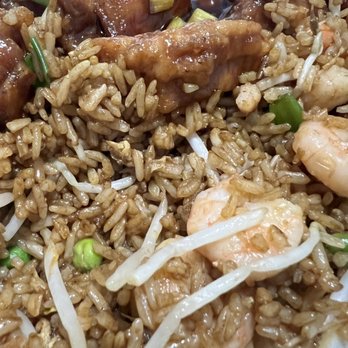 Mogo Mogo - General TSO's Chicken with shrimp fried rice - Food Trucks Near Me - Houston, Texas Mogo Mogo - General TSO's Chicken with shrimp fried rice - Food Trucks Near Me - Houston, Texas