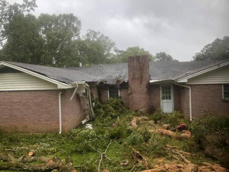 Slide of Jason Vega's Roofing