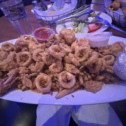 Fried Shrimp and Calamari Combo