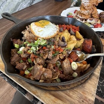 Whisper - I forget the name of this skillet but it was massive - Breakfast & Brunch Near Me - San Mateo, California