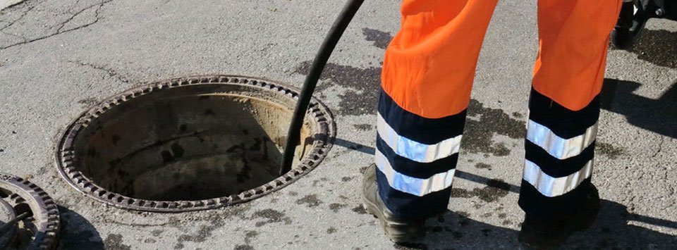 Slide of Captain Drain USA