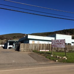 Clearlake Flea Market - The Clearlake Flea Market is great for treasure hunting.