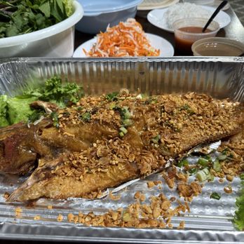 Bien Hen Restaurant - Medium catfish - Seafood Near Me - Westminster, California Bien Hen Restaurant - Medium catfish - Seafood Near Me - Westminster, California
