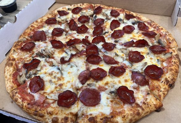 Papa Deeno’s Pizza by null