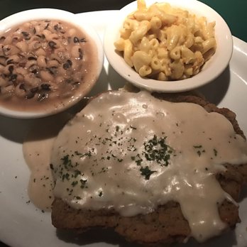 Roasters - Chicken fried steak with black eyed peas and mac and cheese - Southern Near Me - Atlanta, Georgia Roasters - Chicken fried steak with black eyed peas and mac and cheese - Southern Near Me - Atlanta, Georgia