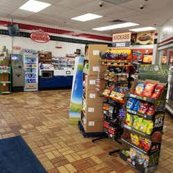 Pump & Munch - They even have a deli here. #traveler