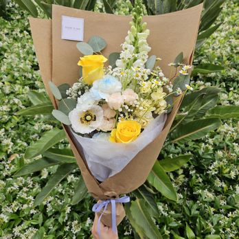 Bloom In Box - small bouquet! - Florists Near Me - La Palma, California