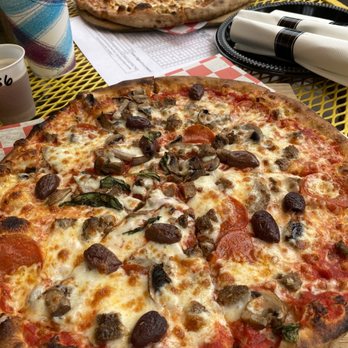Pocono Brewery - Really delicious pizza - Breweries Near Me - Swiftwater, Pennsylvania Pocono Brewery - Really delicious pizza - Breweries Near Me - Swiftwater, Pennsylvania
