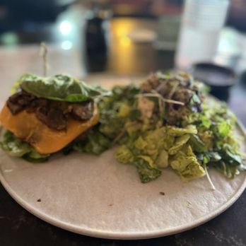 PLANTA Queen Chicago - HOUSE BURGER - Sushi Bars Near Me - Chicago, Illinois PLANTA Queen Chicago - HOUSE BURGER - Sushi Bars Near Me - Chicago, Illinois