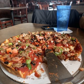 Stucs Pizza - Supreme deep dish - Pizza Near Me - Appleton, Wisconsin Stucs Pizza - Supreme deep dish - Pizza Near Me - Appleton, Wisconsin