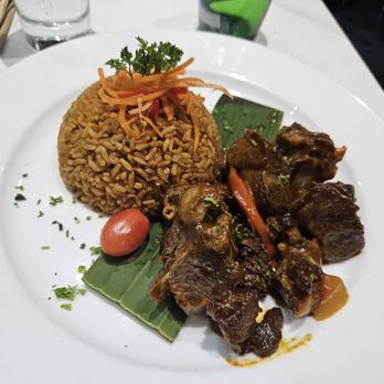 The Icon Restaurant and Lounge - Jollof & Asun - Lounges Near Me - Richardson, Texas
