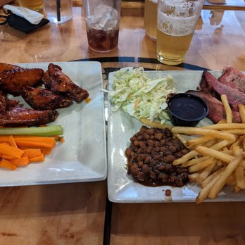 Porter's - Wings and the (sad) brisket plate - Salad Near Me - Springdale, Utah