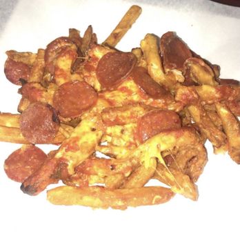 Crave Cafe Studio City - Pizza Fries - Cafes Near Me - Studio City, California