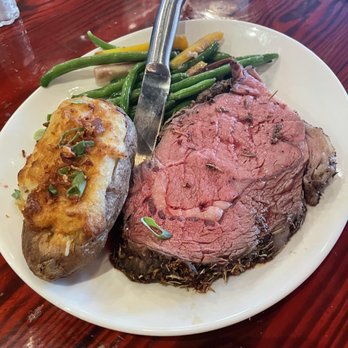 The Pony and The Boat - Prime rib cooked medium rare was outstanding! - Comfort Food Near Me - Kitty Hawk, North Carolina The Pony and The Boat - Prime rib cooked medium rare was outstanding! - Comfort Food Near Me - Kitty Hawk, North Carolina